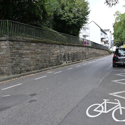 Das Foto zeigt die Laurentiusstraße in Bergisch Gladbach