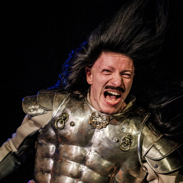 „Man kann auch in die Höhe fallen“ mit Markus J. Bachmann im Theater Der Keller