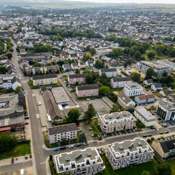 Ein Luftbild von der Kreisstadt Euskirchen, mit einer Drohne aufgenommen.