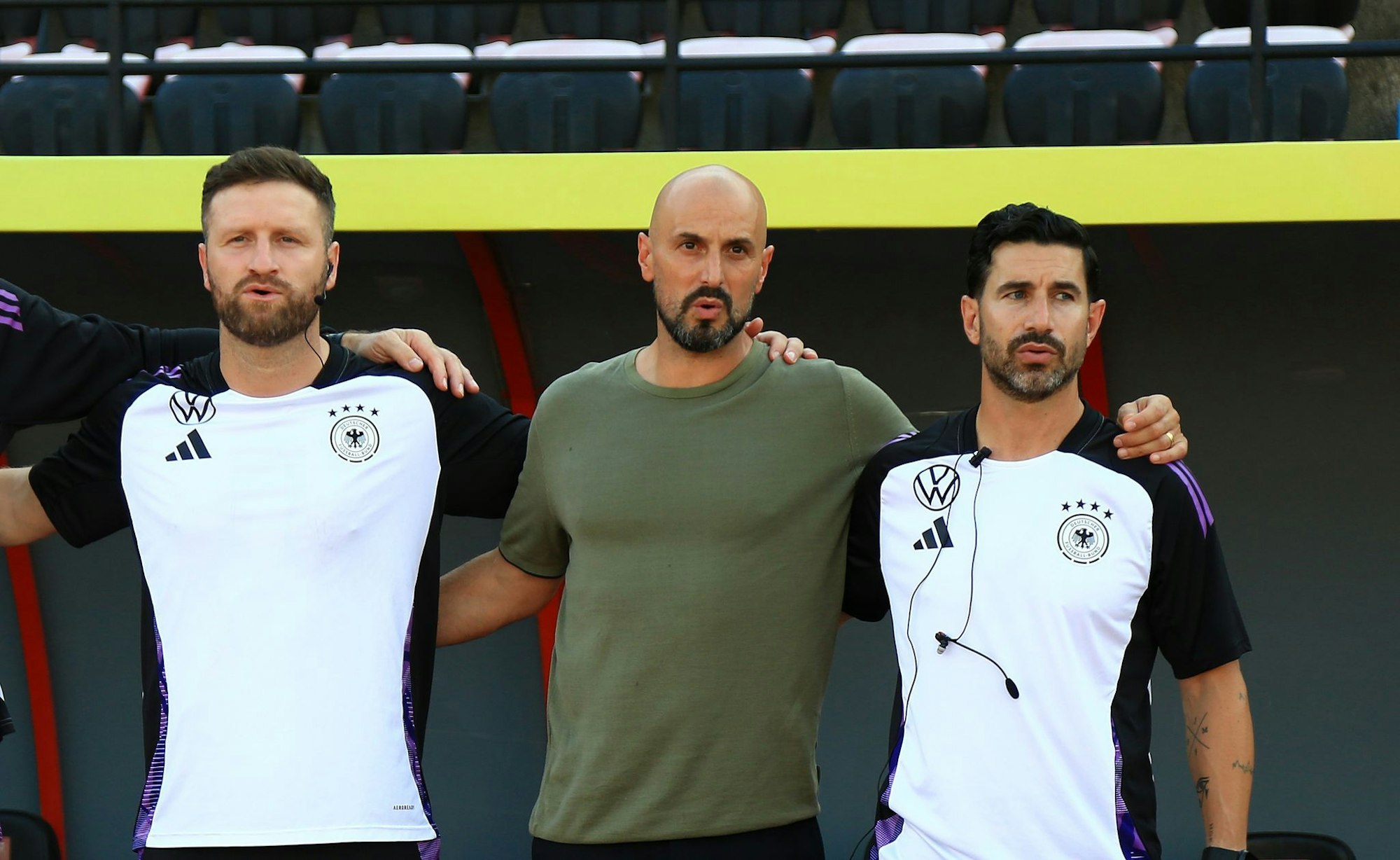 U21-Nationaltrainer Antonio Di Salvo (m) durfte sich über einen Sieg freuen.