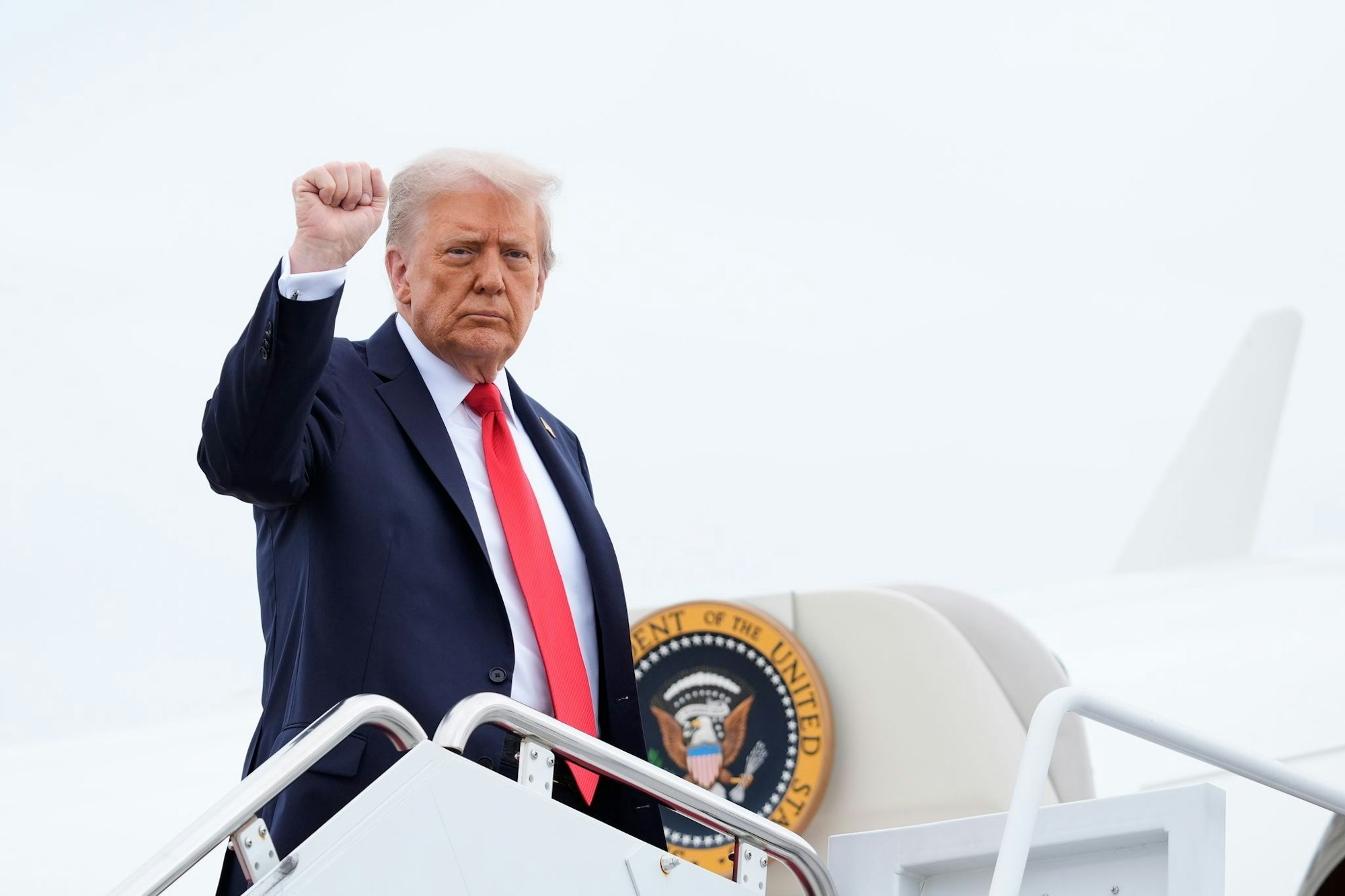 Donald Trump äußert sich zu möglichen weiteren Russland-Sanktionen.