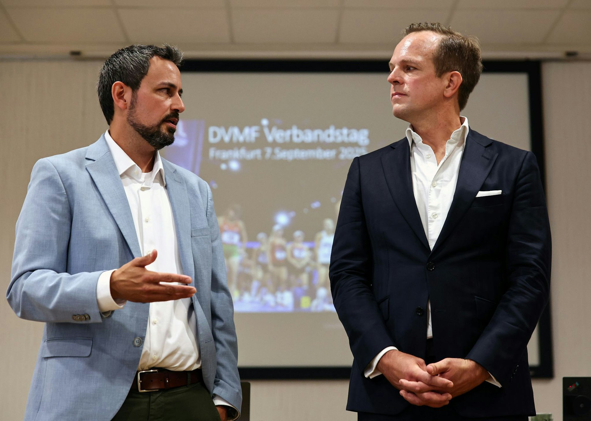 Viel Diskussionsstoff: Leonard Langenkamp (l) und Jan Veder.