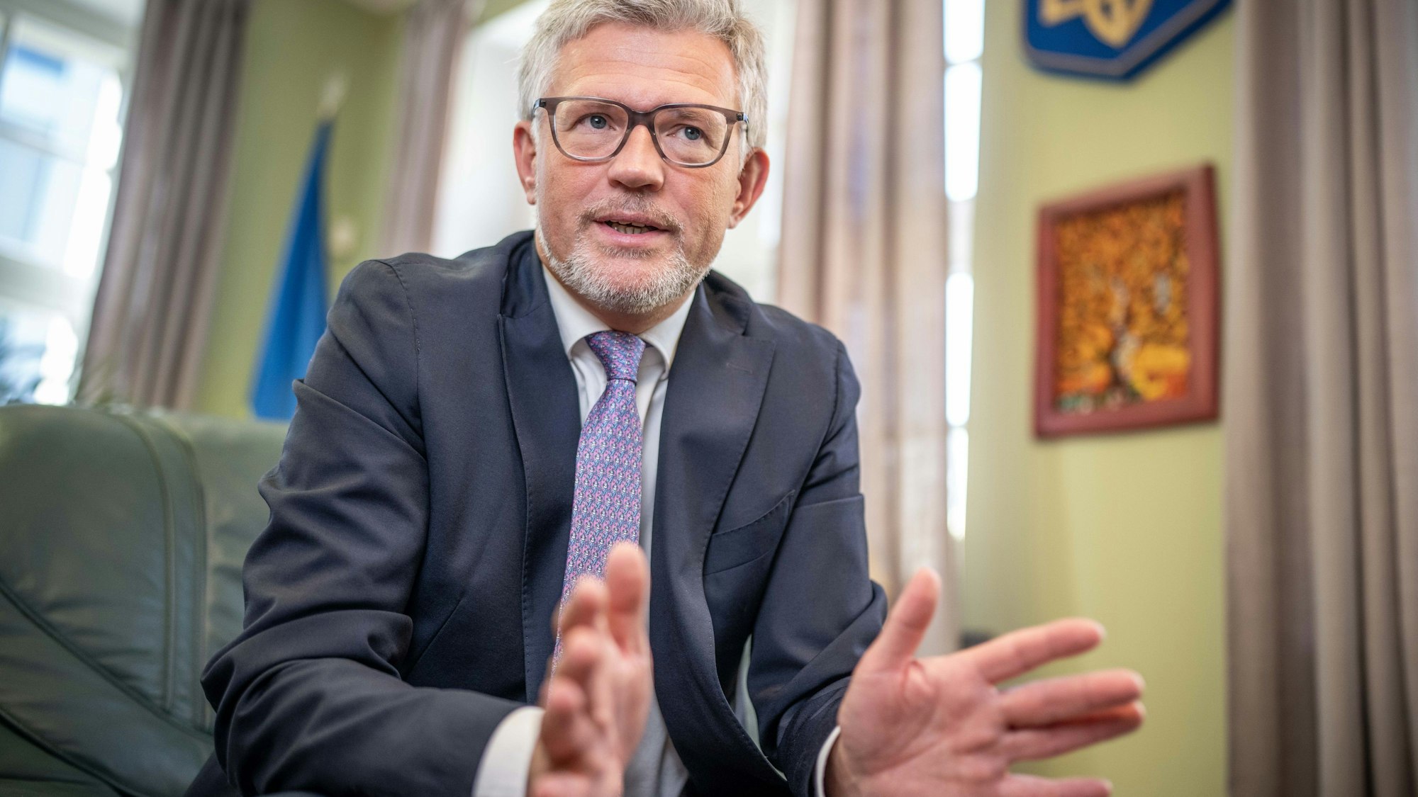 Andrij Melnyk, ehemaliger Botschafter der Ukraine, in Deutschland bei einem Interview.