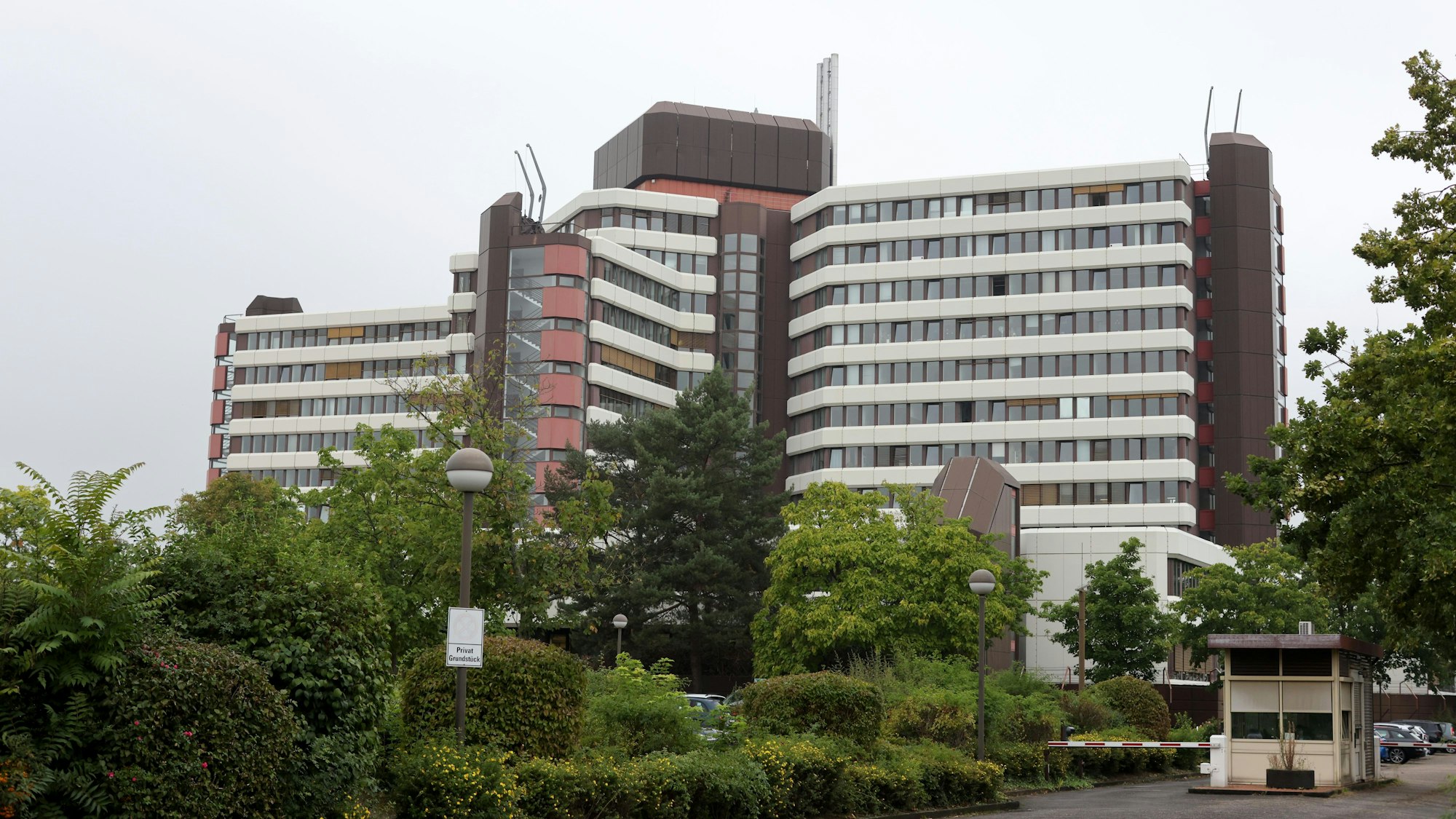 Der bisherige Hauptsitz des Bundesverwaltungsamtes an der Barbarastraße in Niehl.