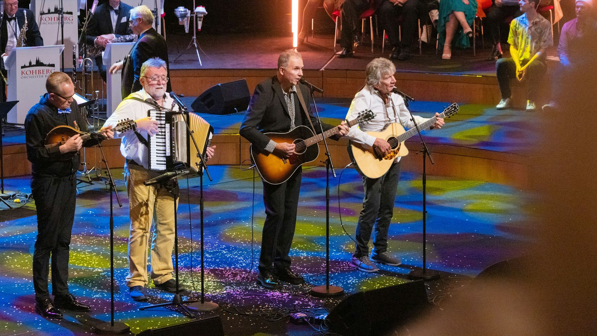 Fanden sich als Quartett zusammen: JP Weber (v.l.), Herbert Schmidt alias Magic Flönz, Wolfgang Löhr und Bömmel Lückerath.