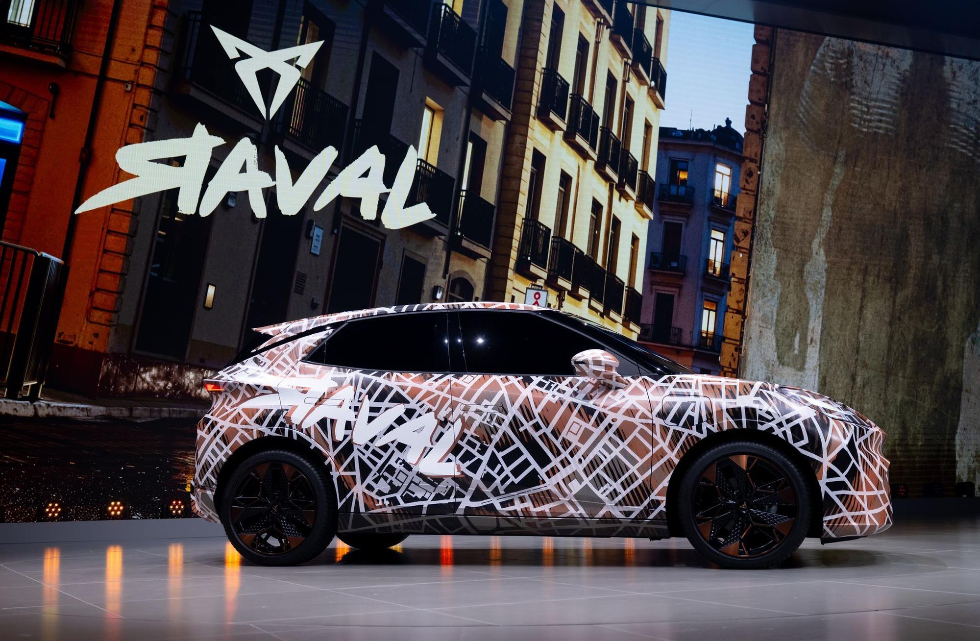 Rauscht mit 225 PS zu den Händlern: der Cupra Raval.