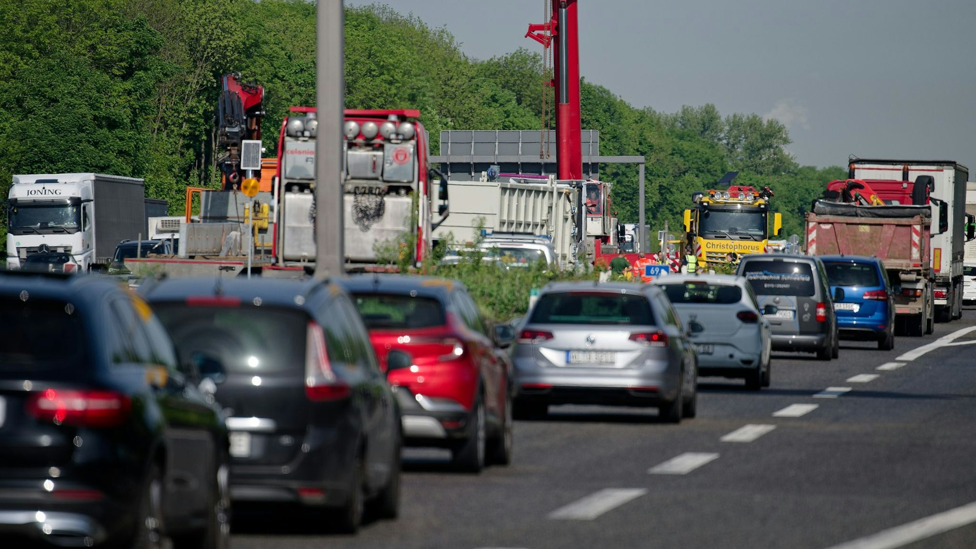 Die Autobahn GmbH rechnet trotz Umleitungen mit Staus.