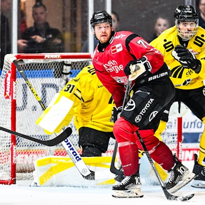 Einer von elf Neuen im Team der Kölner Haie: Der Kanadier Nate Schnarr (l.) soll die Flexibilität im Sturm erhöhen.