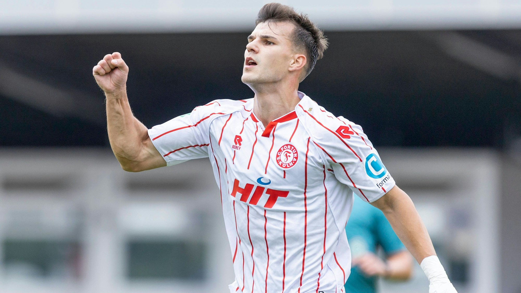 Nico Thier jubelt nach seinem Tor zum 1:0 gegen Rot-Weiß Oberhausen