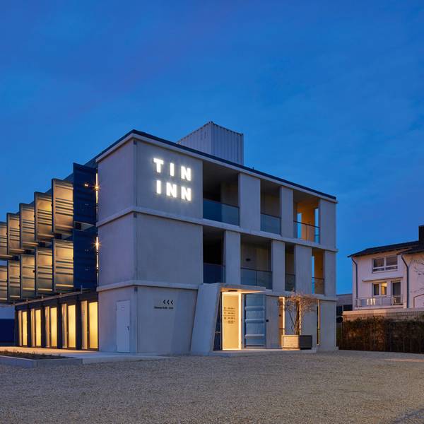 Das Bild zeigt ein Tin-Inn-Hotel an einem anderen Standort.