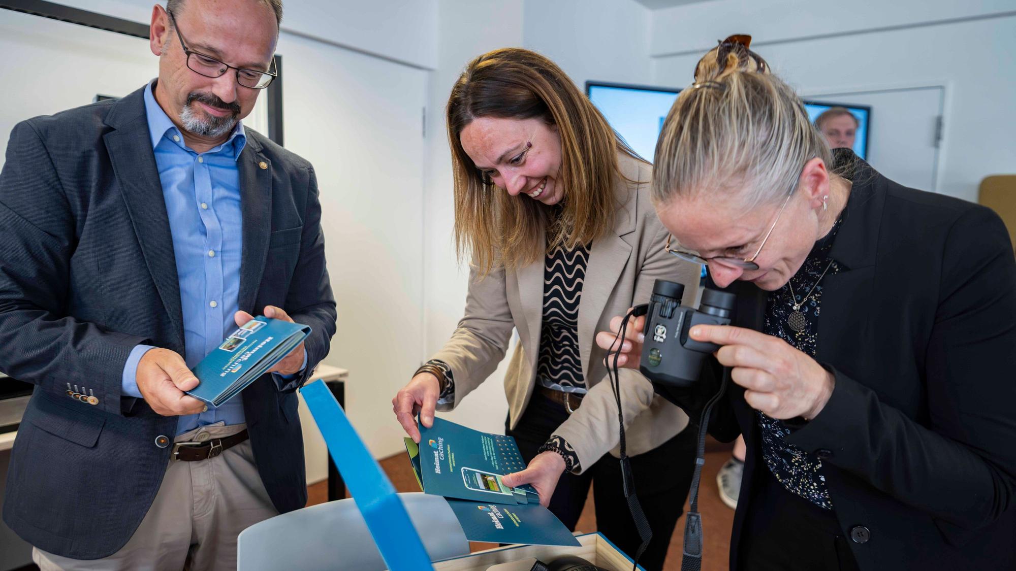 04.09.2025 Der Kreis Euskirchen hat eine neue Bildungs-App vorgestellt. Die App richtet sich an Schüler der 5. und 6. Klassen, aber auch Erwachsene können Spaß beim Entdecken der Heimat haben.