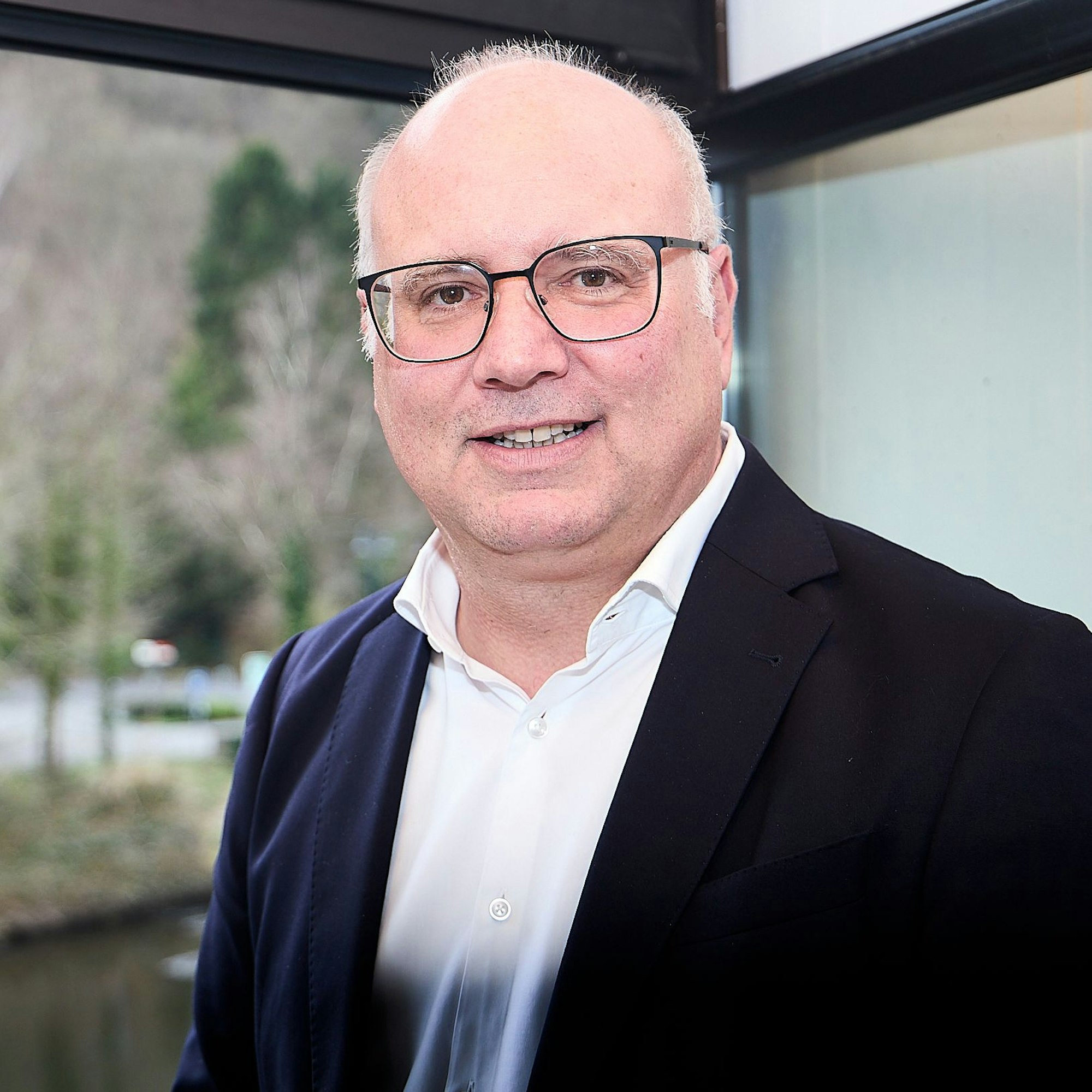 Porträtfoto von Jochen Weiler