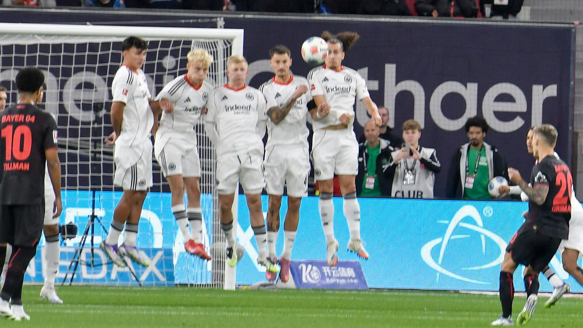 Alex Grimaldo erzielt das Tor zum 1:0