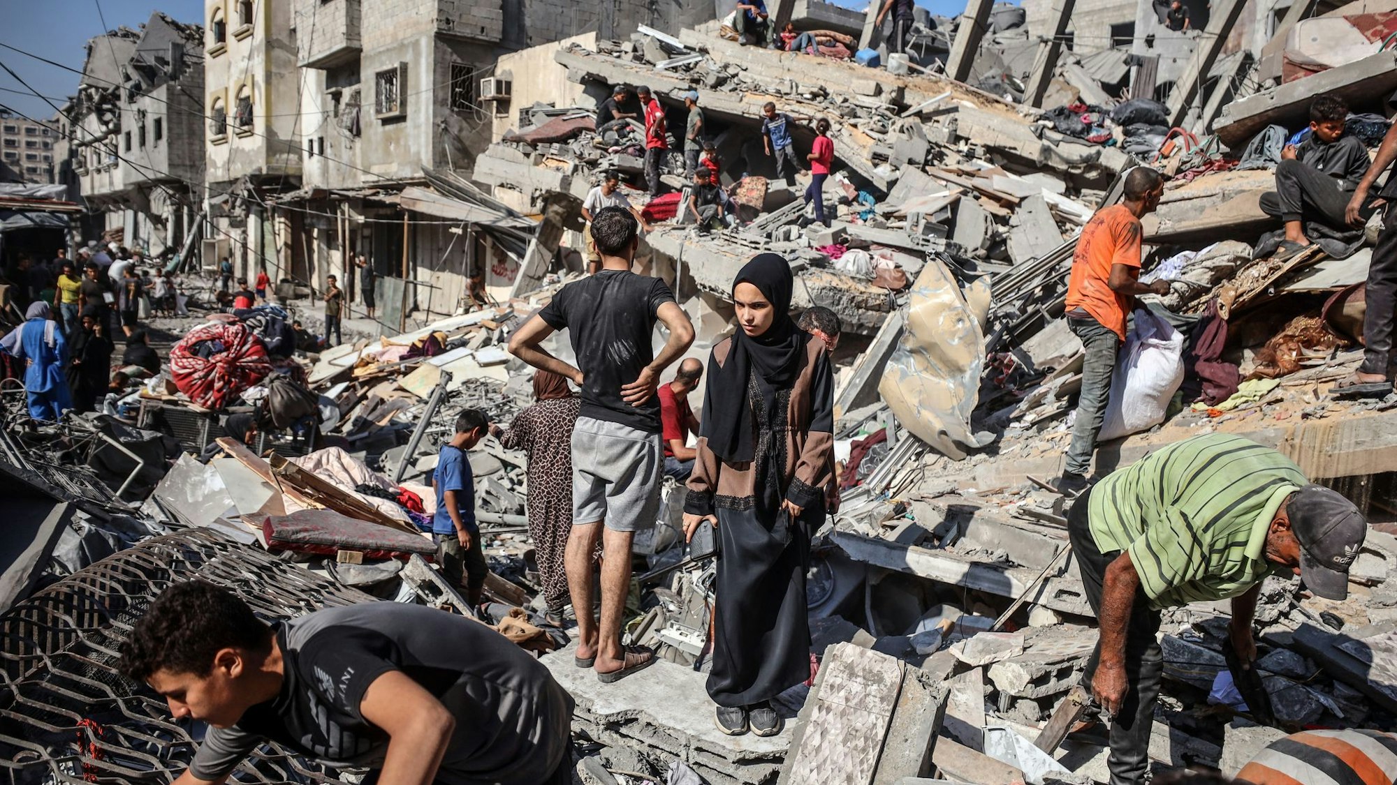 Bei israelischen Angriffen im Gazastreifen starben nach Angaben aus medizinischen Kreisen mindestens 50 Menschen.