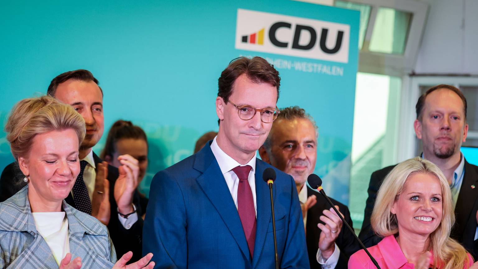 Zeigte sich am Wahlabend zufrieden mit den landesweiten Ergebnissen der CDU: Ministerpräsident Hendrik Wüst.