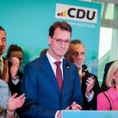 Zeigte sich am Wahlabend zufrieden mit den landesweiten Ergebnissen der CDU: Ministerpräsident Hendrik Wüst.