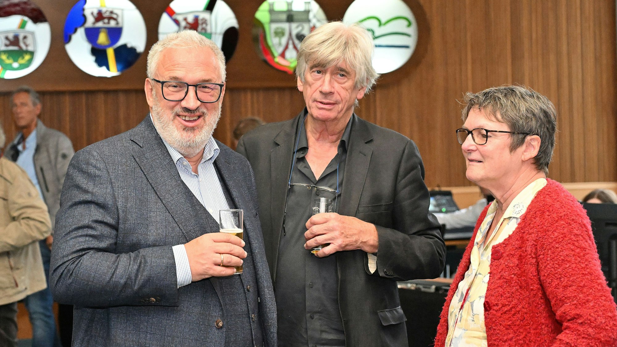 Die SPD um Gerhard Zorn im Kreishaus.