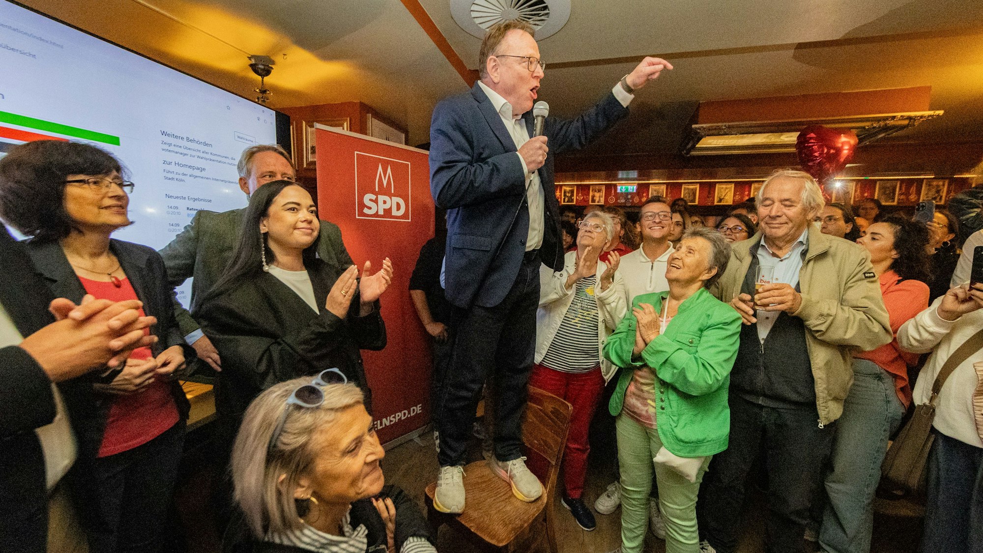 Unter Strom: Torsten Burmester sprach zu den Genossen im Stapelhaus.