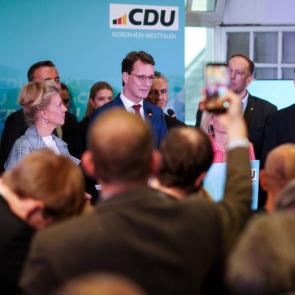 Deutlich vom Bundestrend abgesetzt hat sich die NRW-CDU bei der Kommunalwahl: Ministerpräsident Hendrik Wüst auf der Wahlparty.