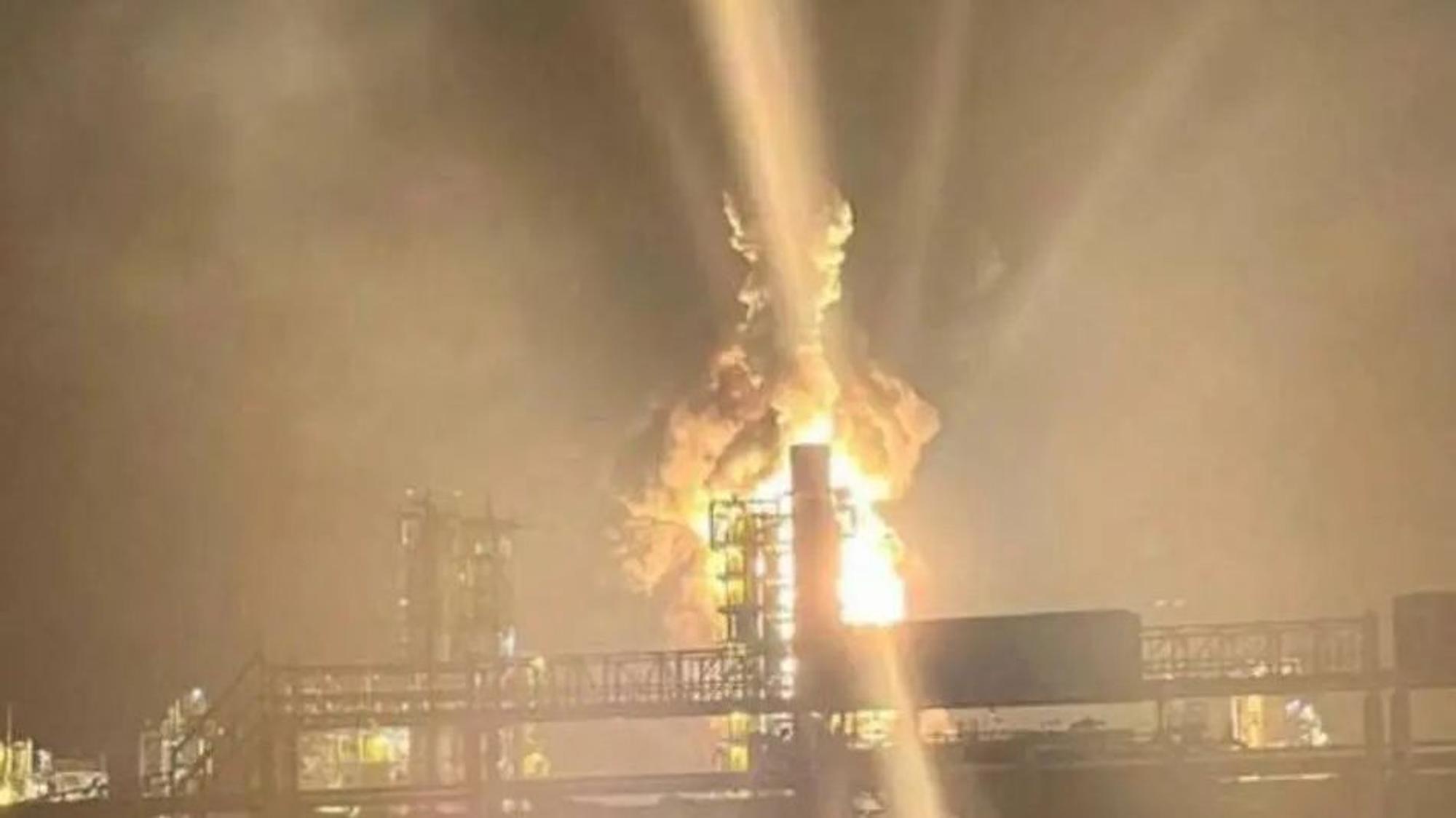 14.09.2025: Ukrainisiche Attacke auf die Raffinerie Kirischi