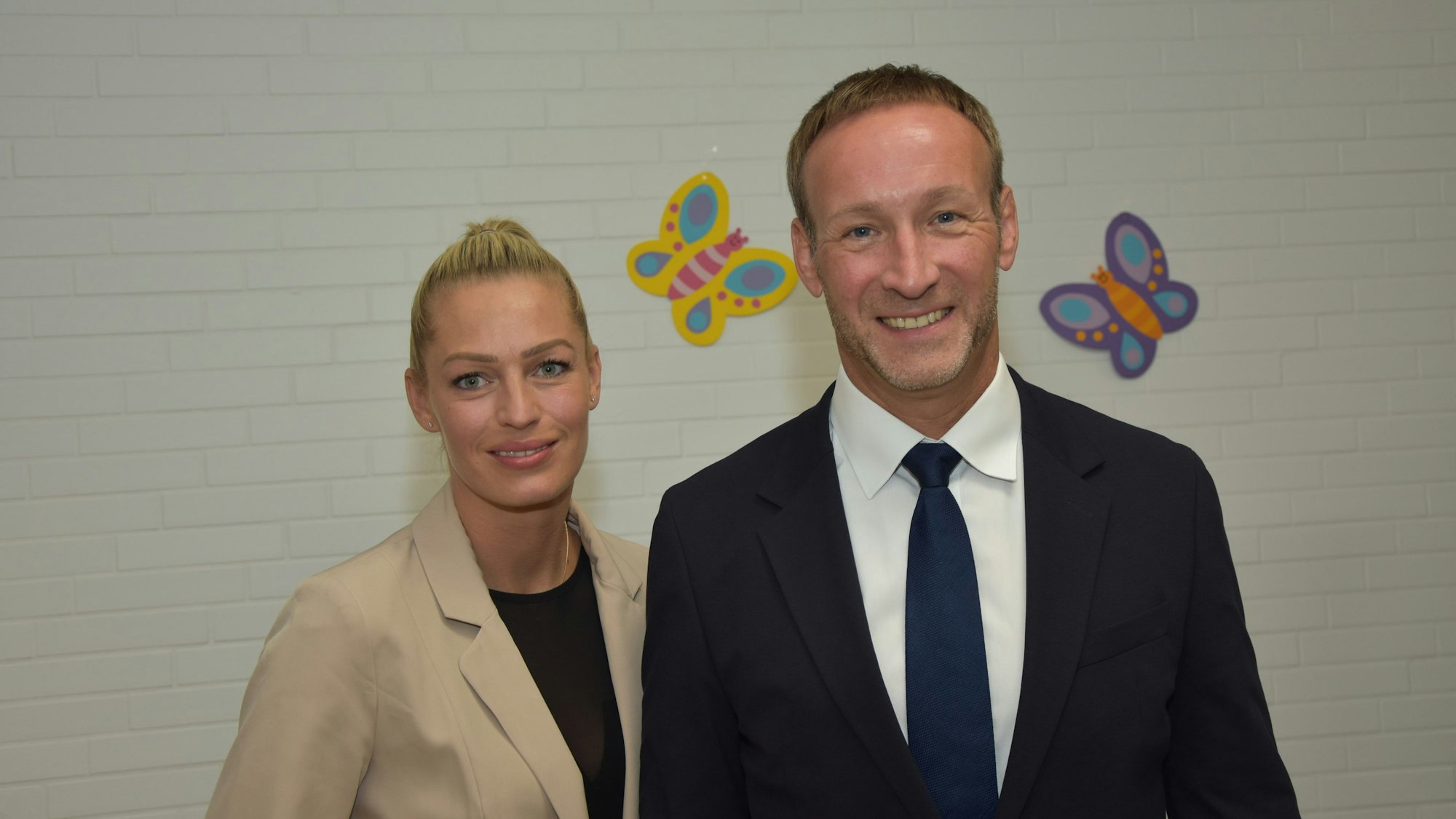 Das Foto zeigt Elsdorfs Bürgermeister Andreas Heller mit Ehefrau.