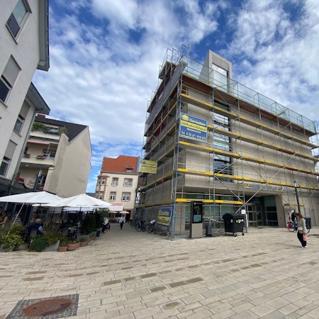 Zu sehen ist das Brühler Rathaus.