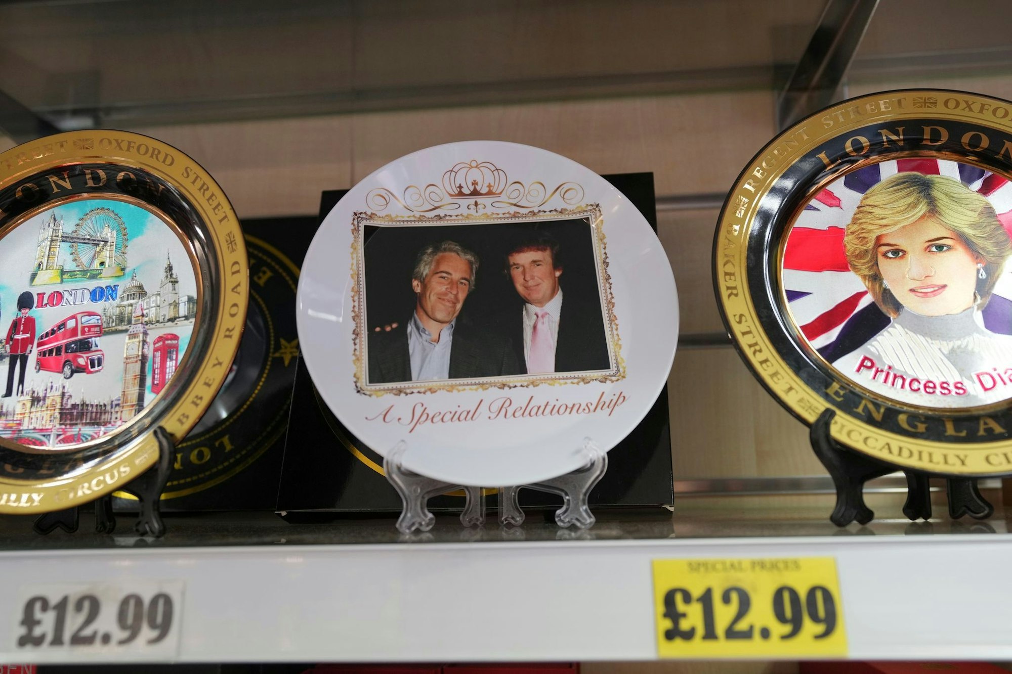 Es gibt Spekulationen um Epstein und Trump (Archivbild).