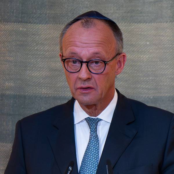 Bundeskanzler Friedrich Merz (CDU) bei seiner Rede beim Festakt zur Wiederherstellung der Synagoge Reichenbachstraße in München. (Archivbild)