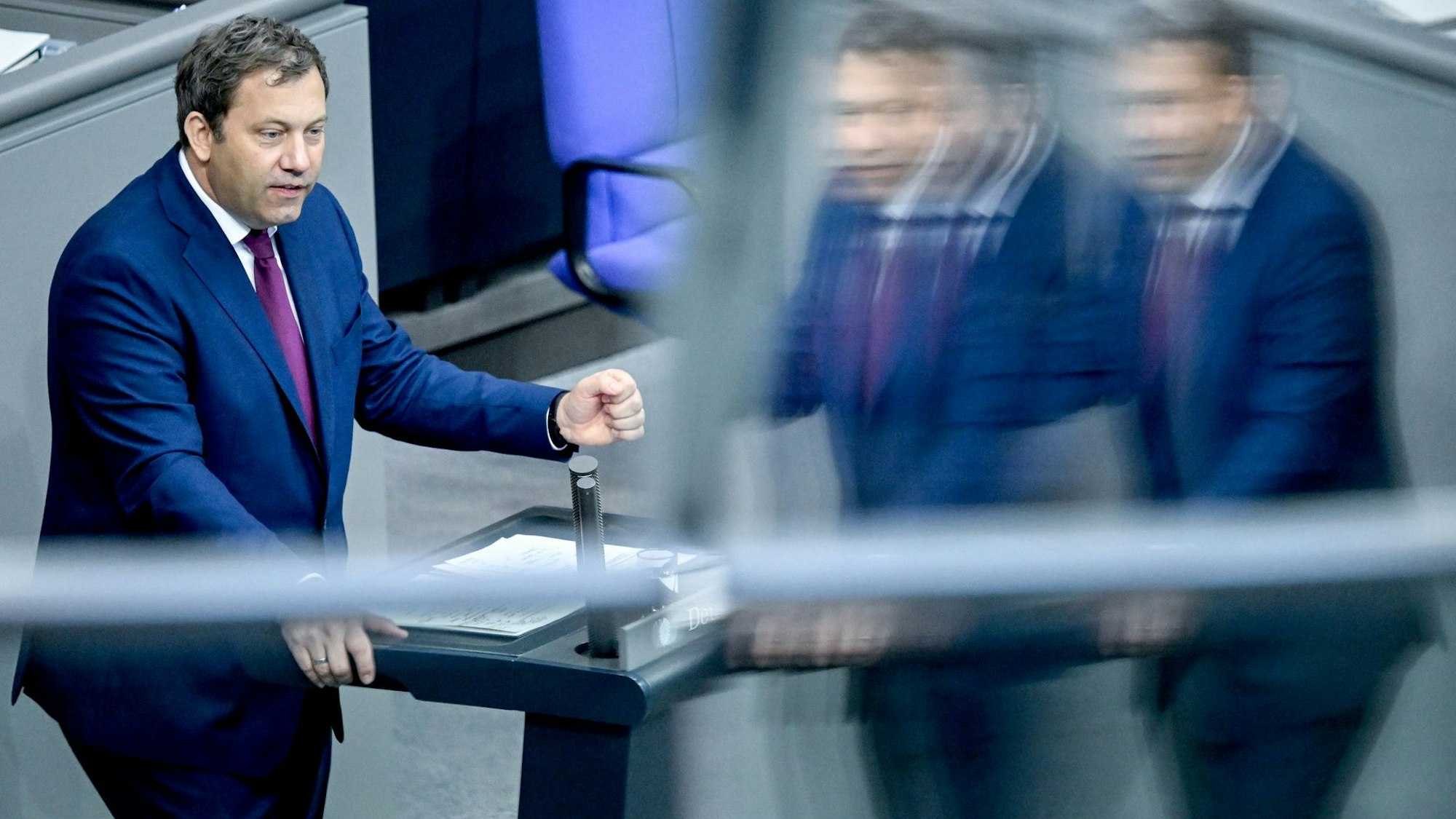 Finanzminister Klingbeil verteidigte seinen Etat im Bundestag.