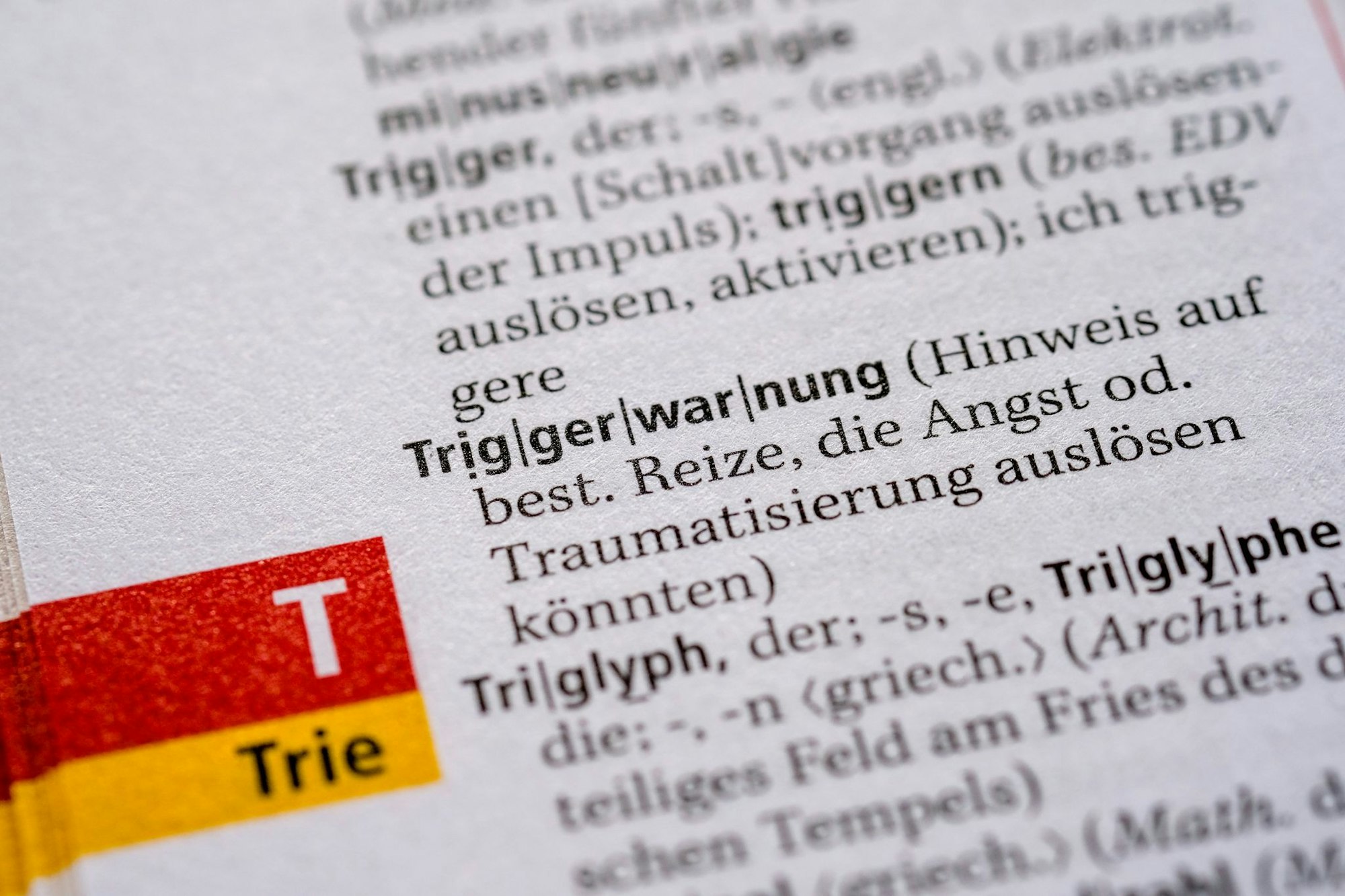 Triggerwarnungen sollen dabei helfen, Reizen bewusst wahrzunehmen oder zu vermeiden, die an traumatische oder unangenehme Situationen erinnern. (Archivbild)
