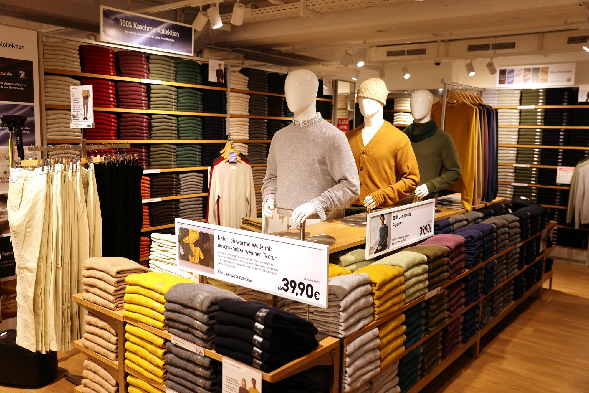 Auf weniger Etagen verteilt sich die Ware des japanischen Unternehmens im neuen Store.