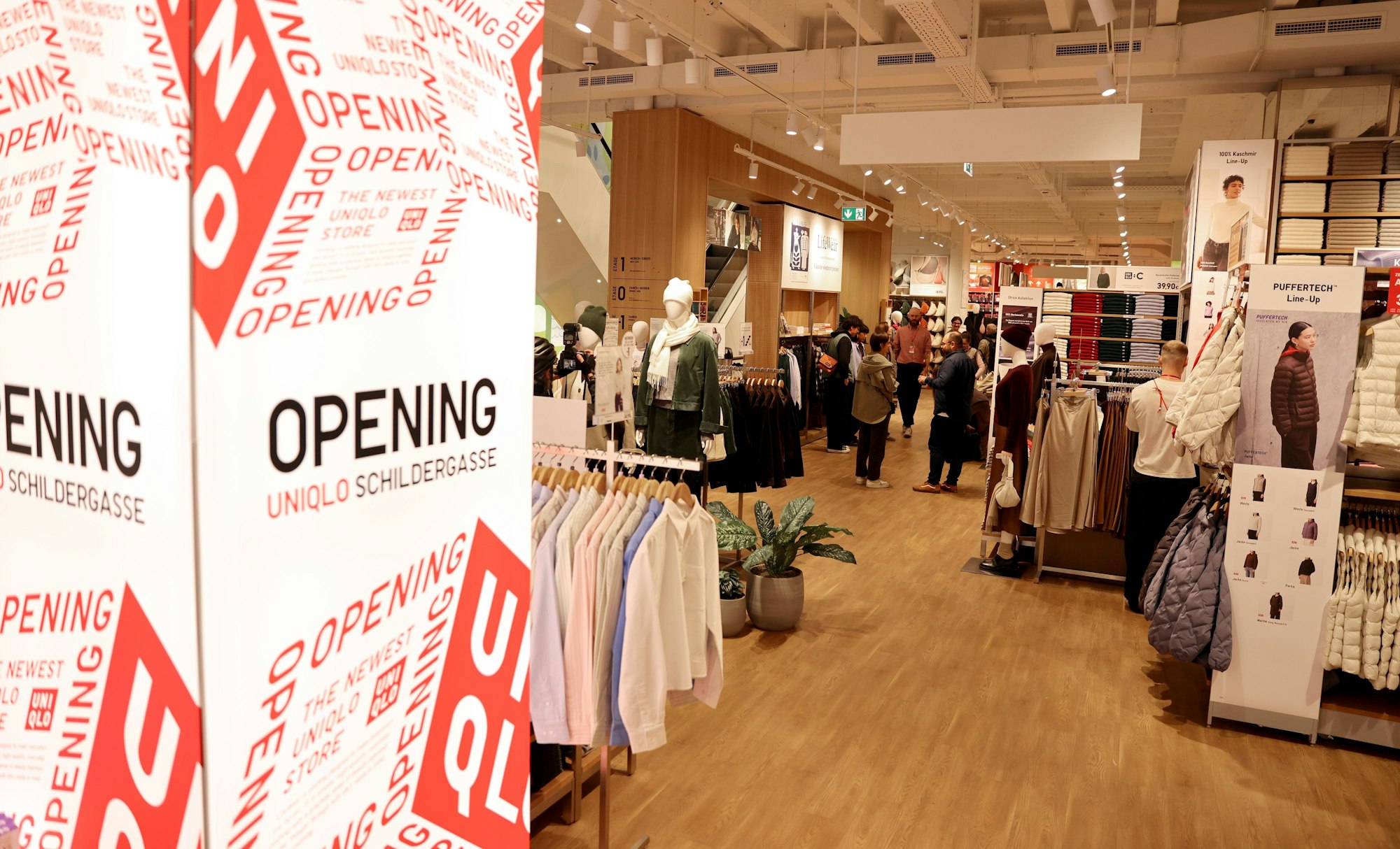 Köln, RSK, Eröffnung Uniqlo
