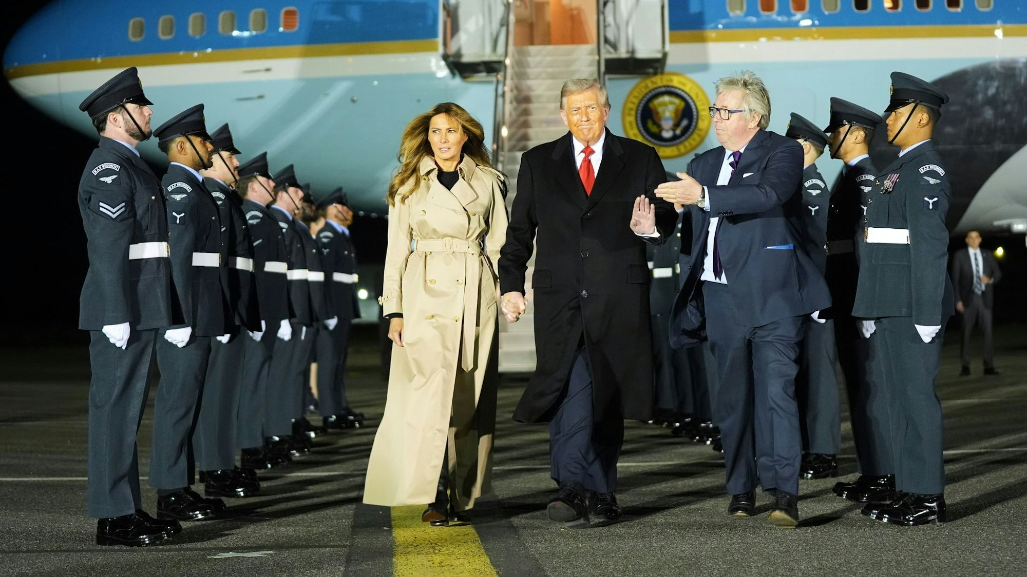 Donald Trump ist zum Staatsbesuch in Großbritannien eingetroffen.