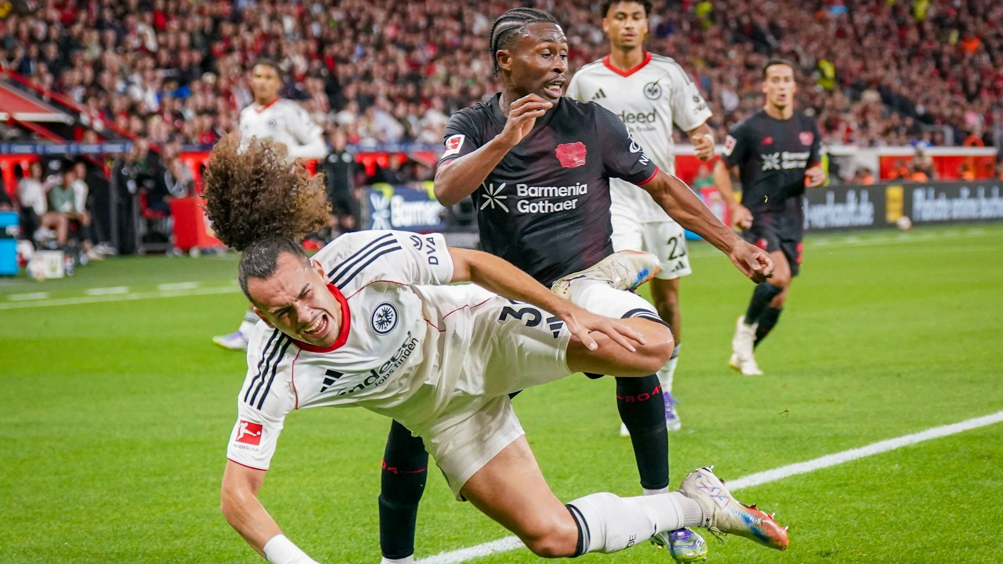 Nathan Tella überragte beim 3:1-Sieg von Bayer Leverkusen in der Bundesliga gegen Eintracht Frankfurt.