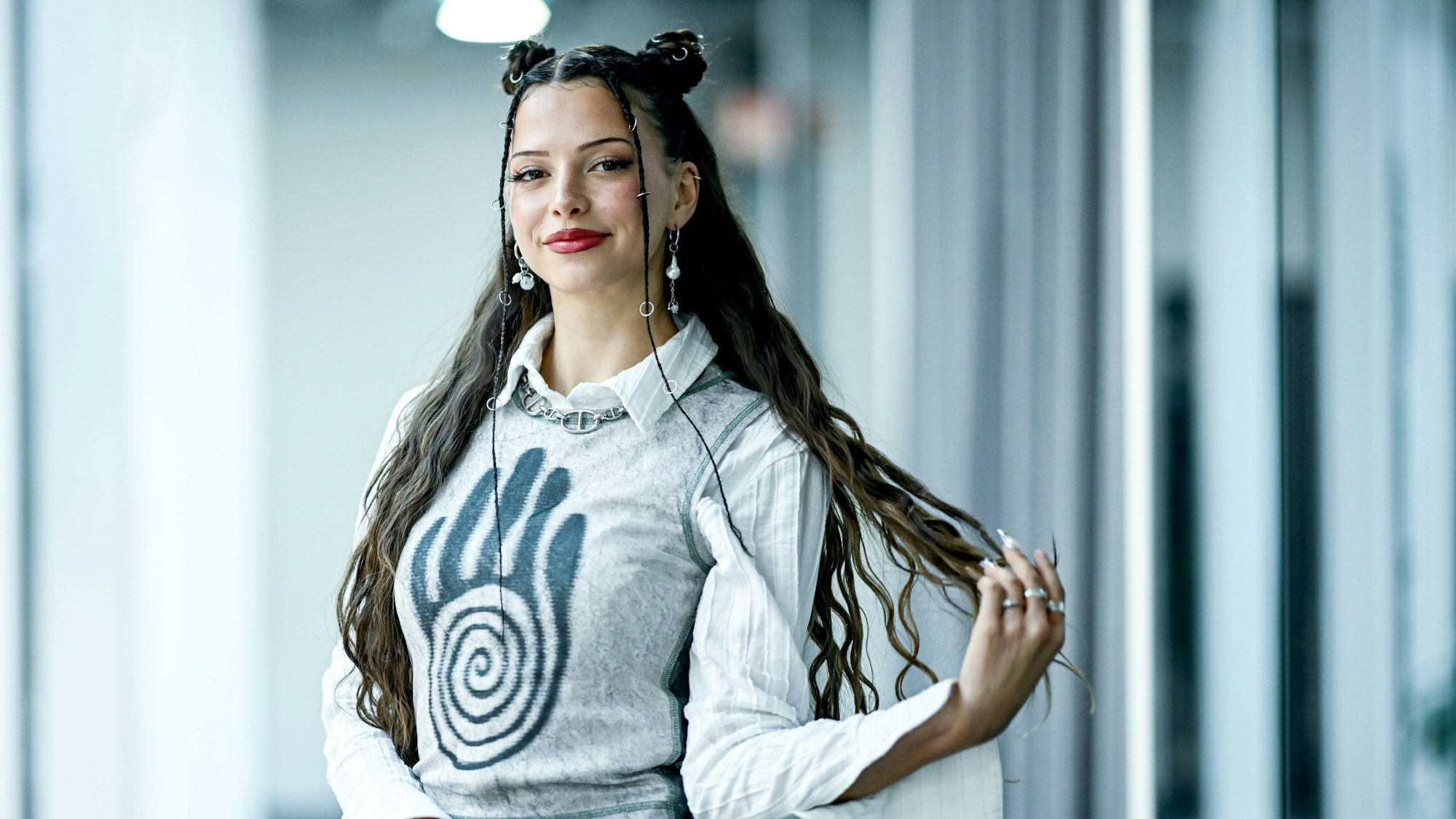 Nina Chuba am Rande eines dpa-Interviews.