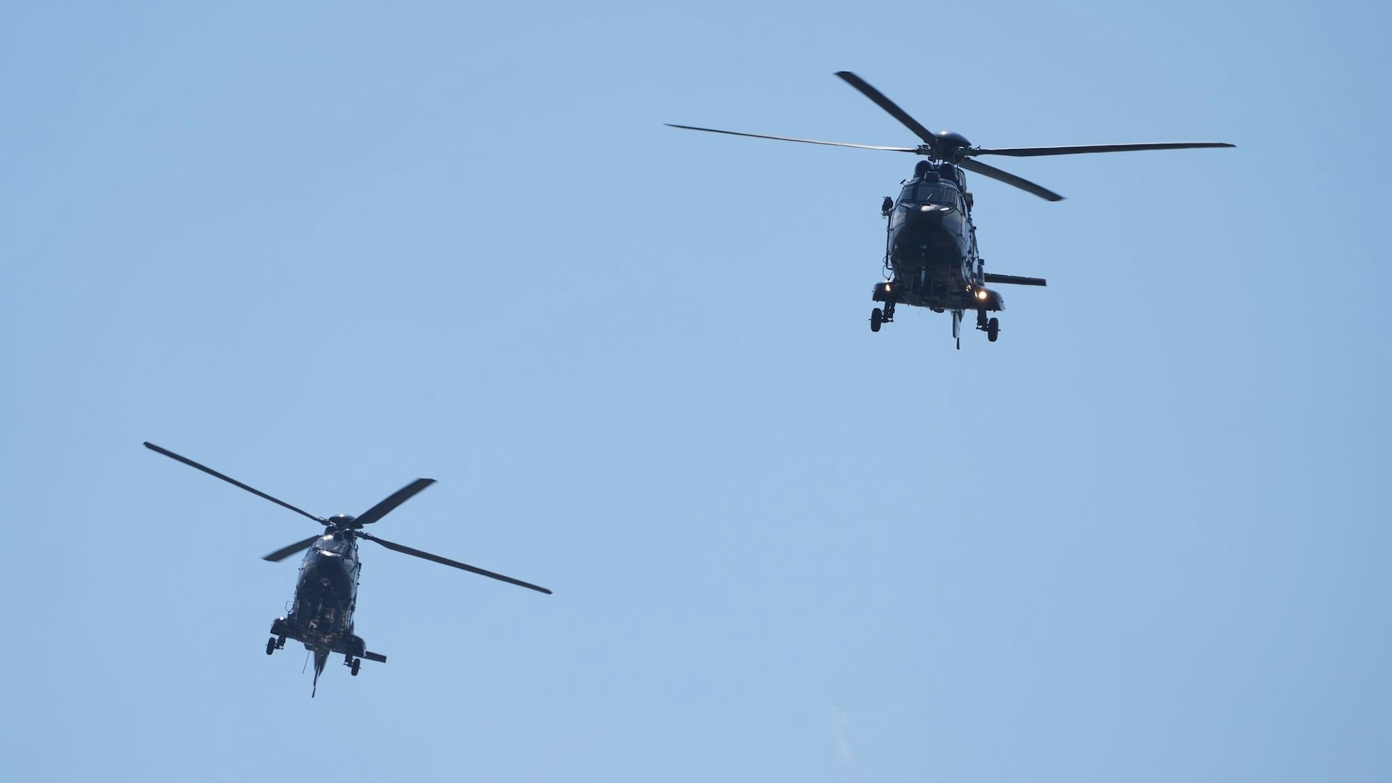 Hubschrauber-Piloten der Polizei werden in der kommenden Woche durch Deutschland fliegen. (Illustration)