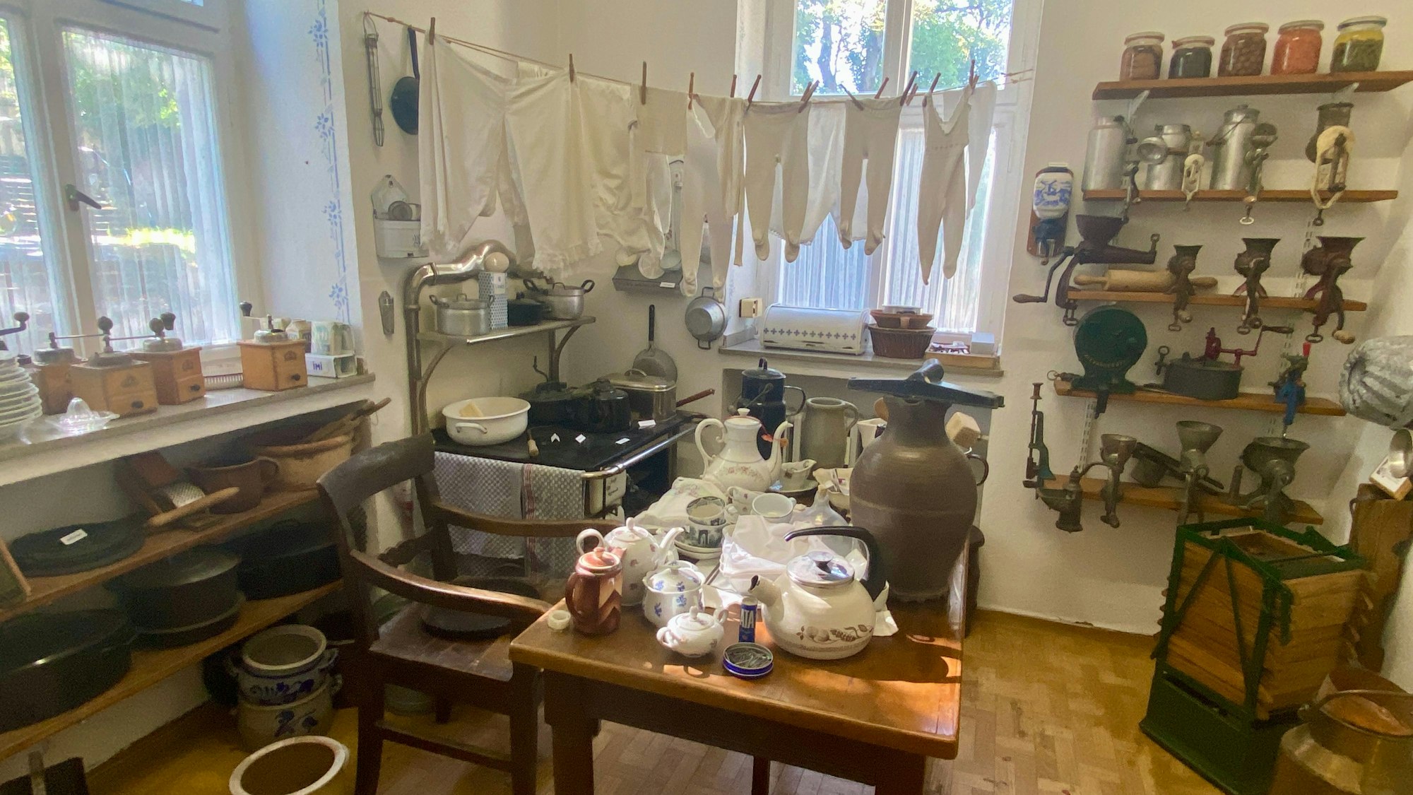 Ein Blick in eine historische Küche.