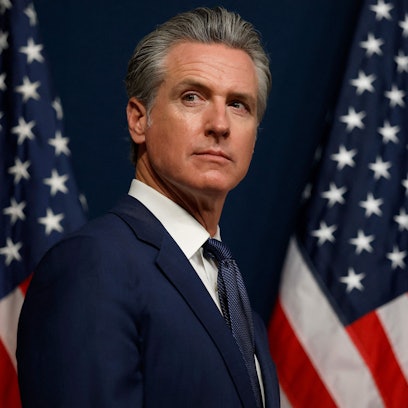 Gavin Newsom gilt als aussichtsreichster Gegner für US-Präsident Donald Trump im demokratischen Lager. Das Vorgehen der US-Regierung gegen Medienunternehmen bezeichnete Newsom nun als verfassungswidrig. (Archivbild)