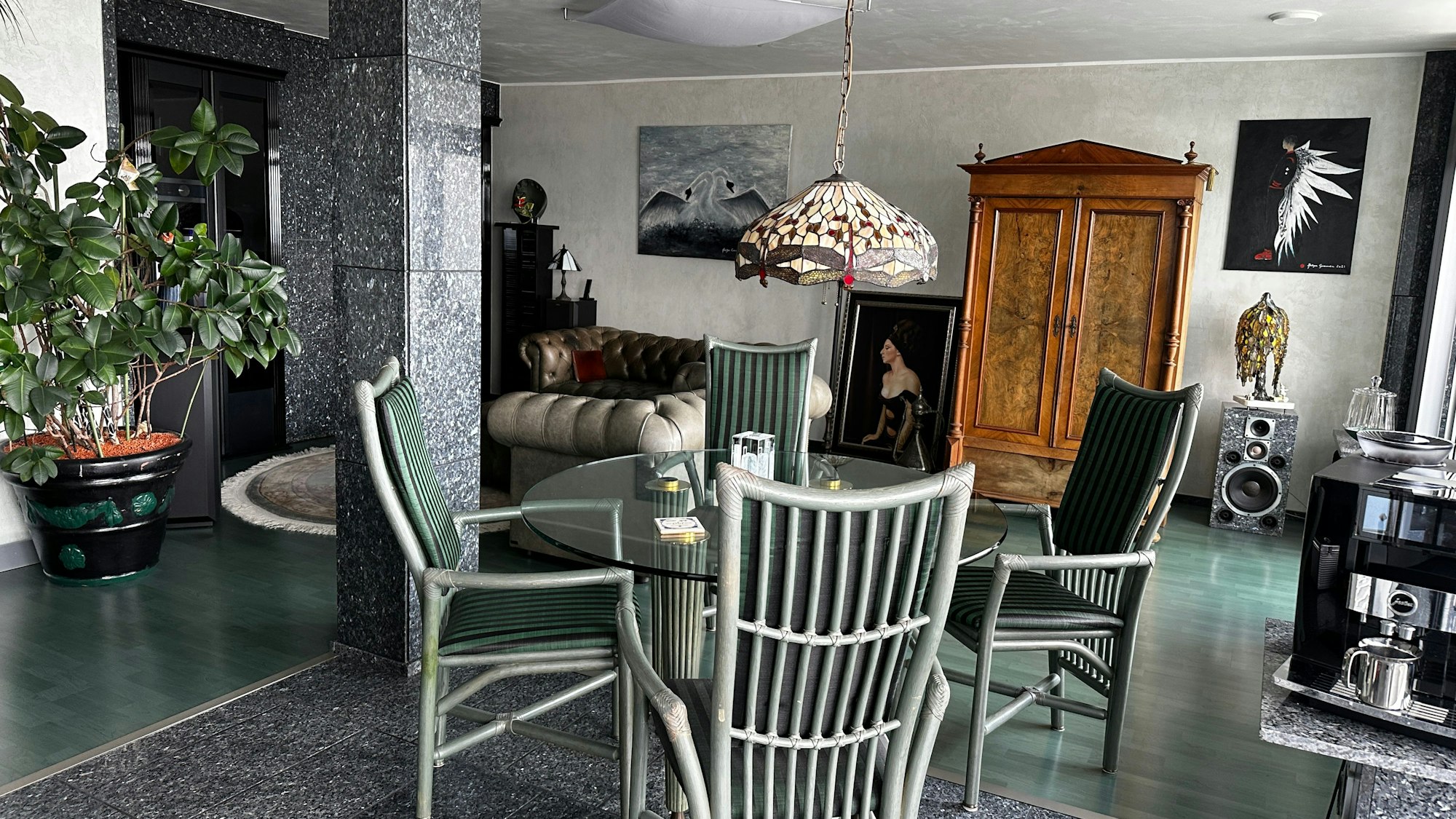 Das Wohnzimmer.