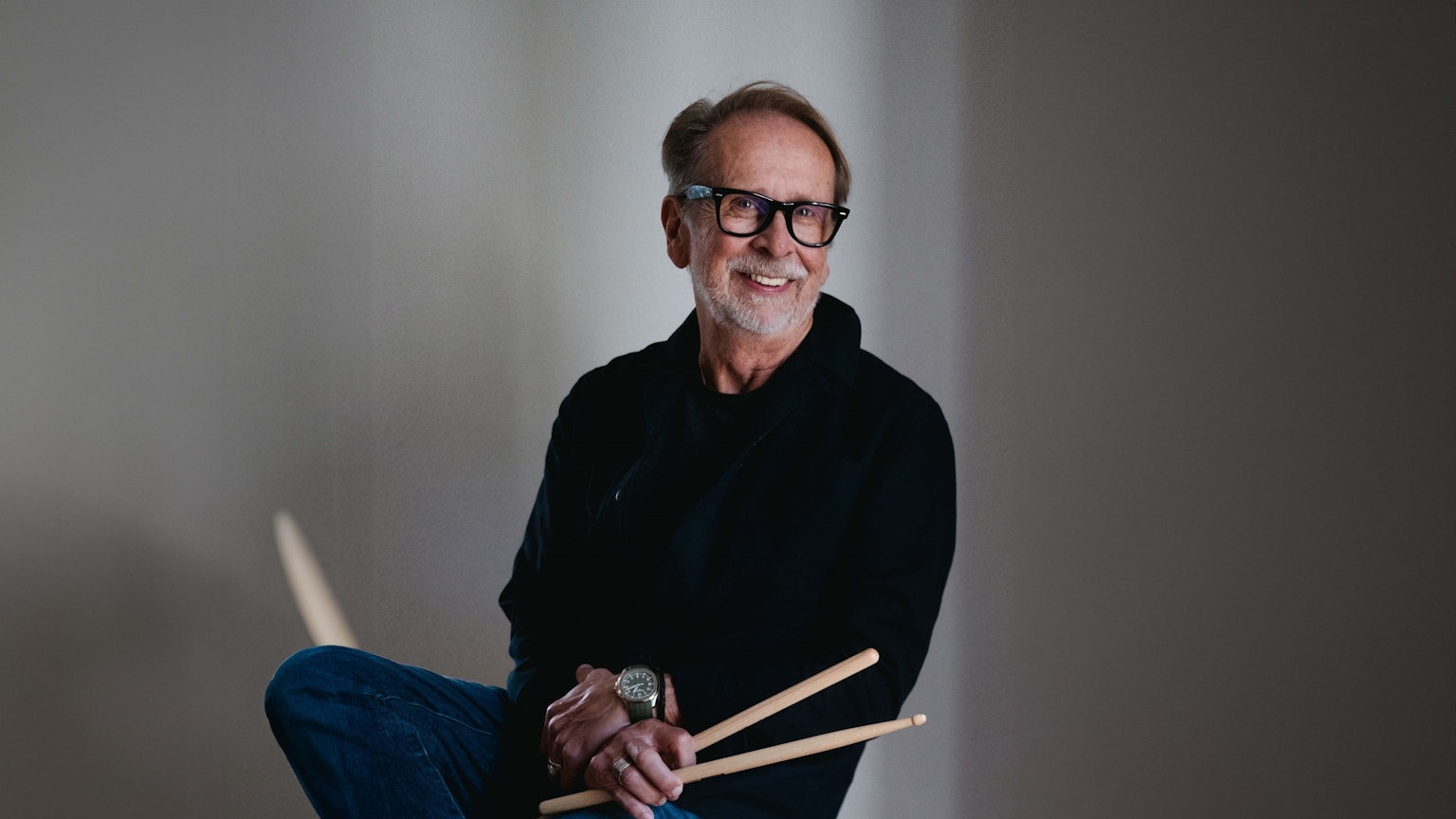 Curt Cress tritt im Bürgerhaus Stollwerck auf.