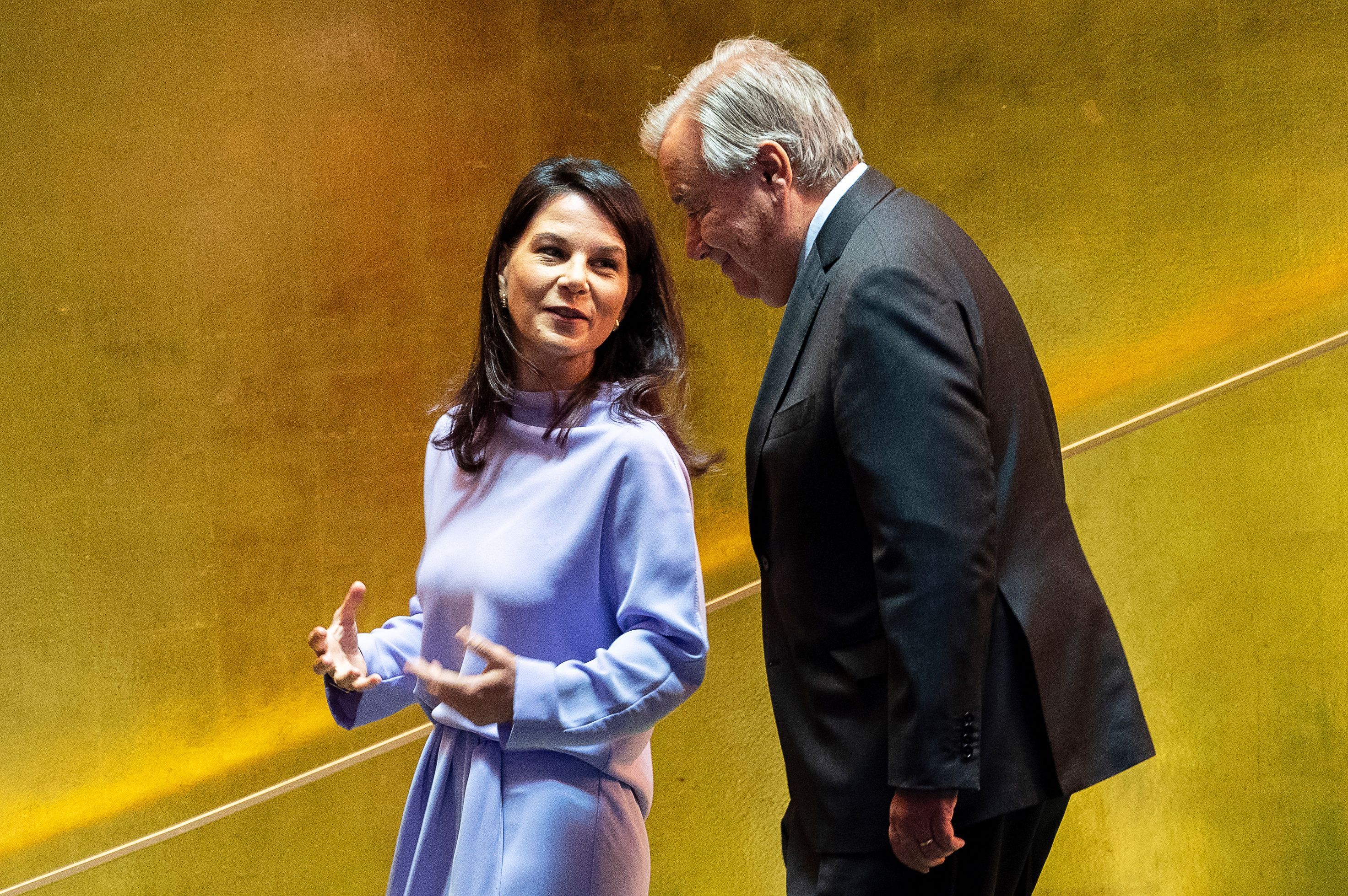 Annalena Baerbock (l.), Präsidentin der 80. Sitzung der Generalversammlung der Vereinten Nationen (UNGA), zusammen mit UN‑Generalsekretär António Guterres (Archivbild)