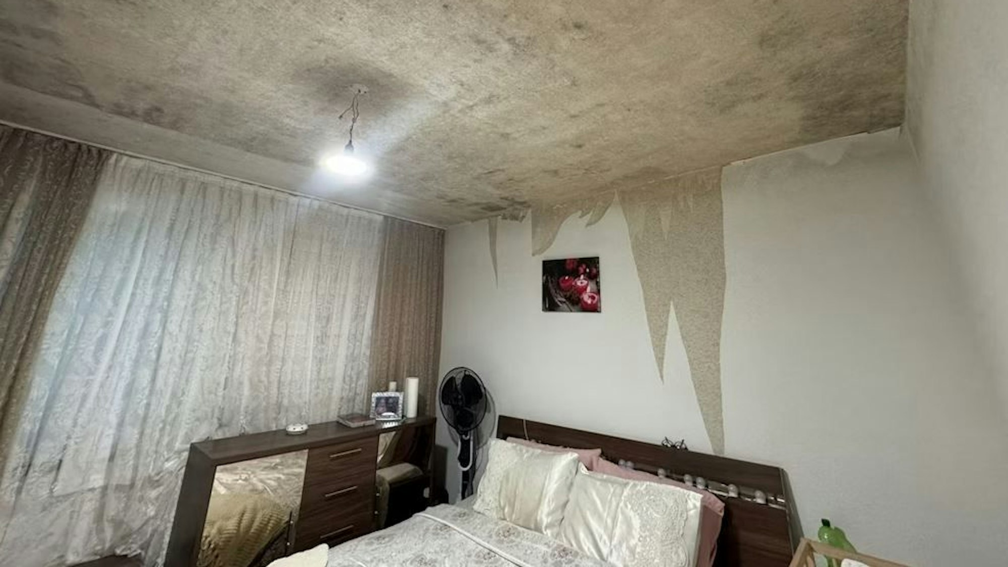 Flittard. Wohnung mit Wasserschäden
Köln