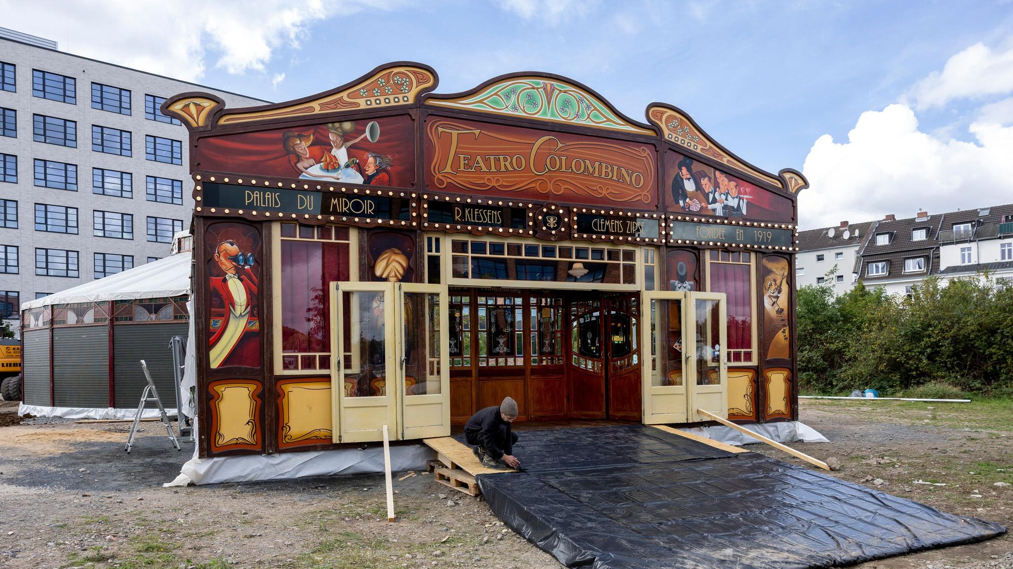 Spiegelpalast Außenansicht