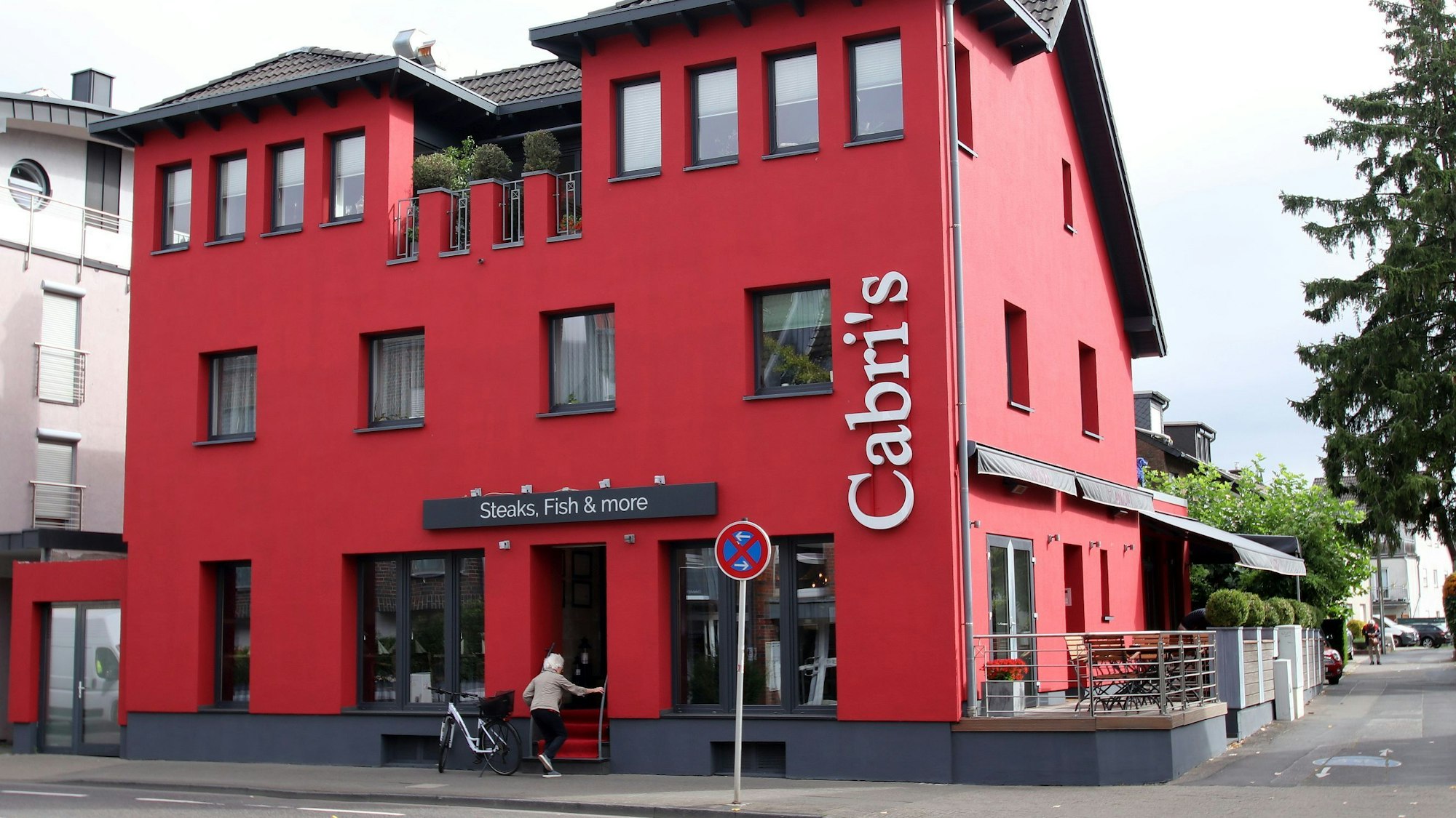 Das Bild zeigt das Restaurant Cabri's von der Außenseite.