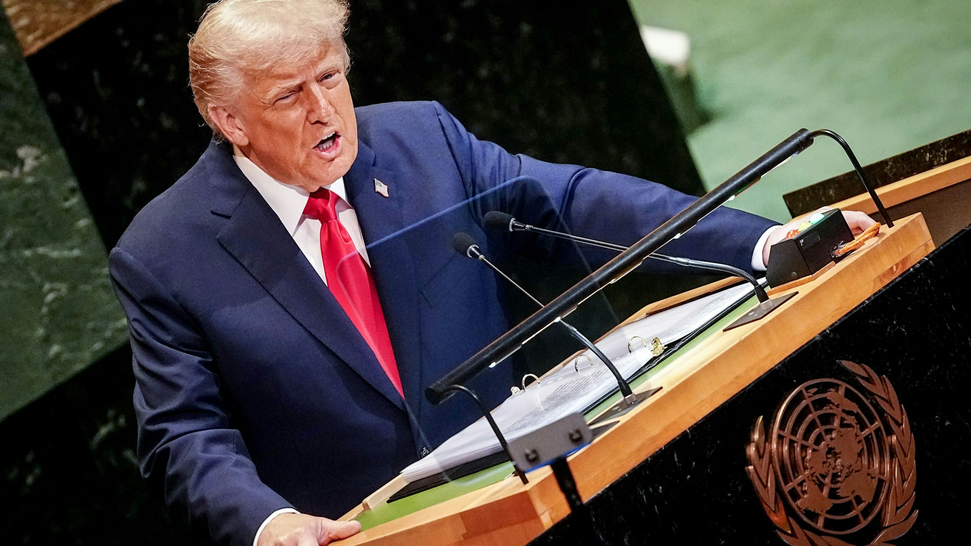 US-Präsident Donald Trump spricht bei der Generaldebatte der UN-Vollversammlung. Zu dem größten diplomatischen Ereignis der Welt werden über mehrere Tage über 140 Staats- und Regierungschefs erwartet.