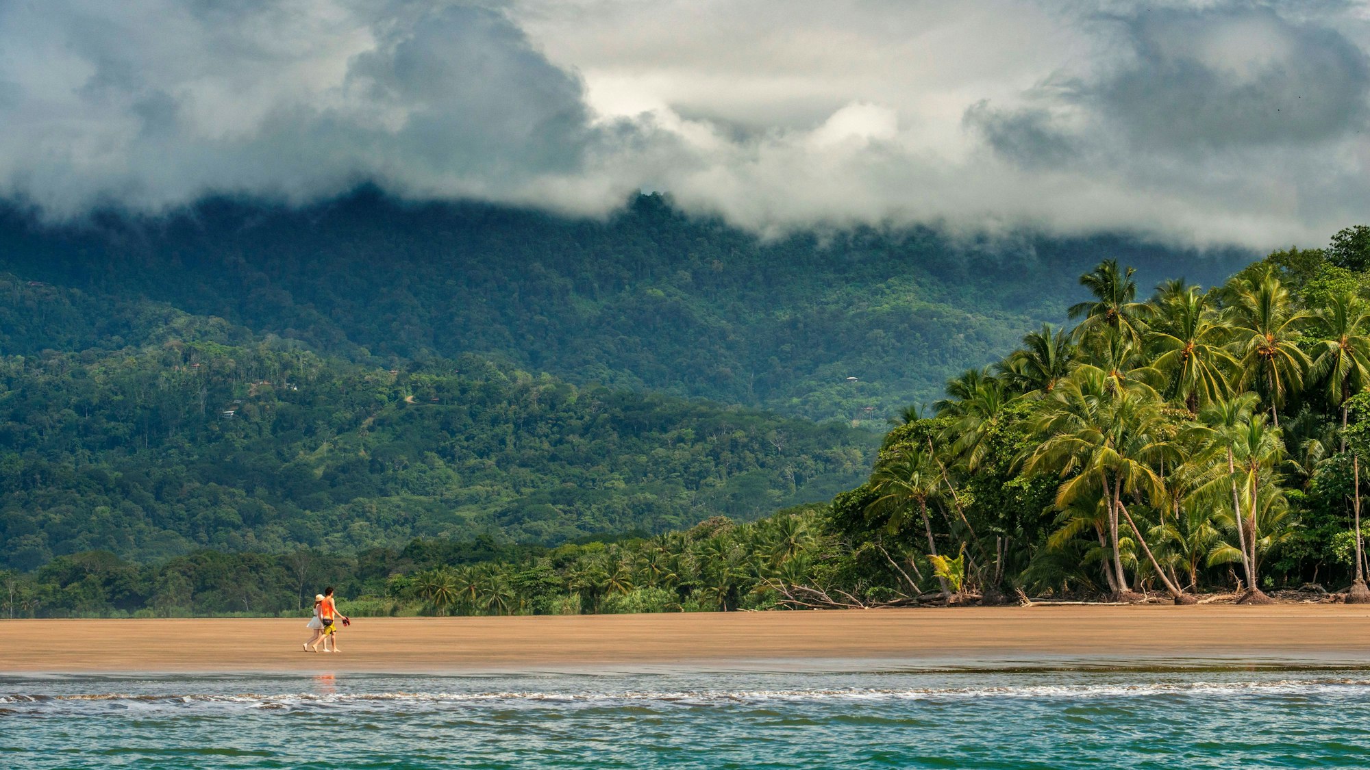 Strand auf Costa Rica: In der Stadt Quepos soll ein deutsches Ehepaar zu Tode gekommen sein.(Symbolbild)