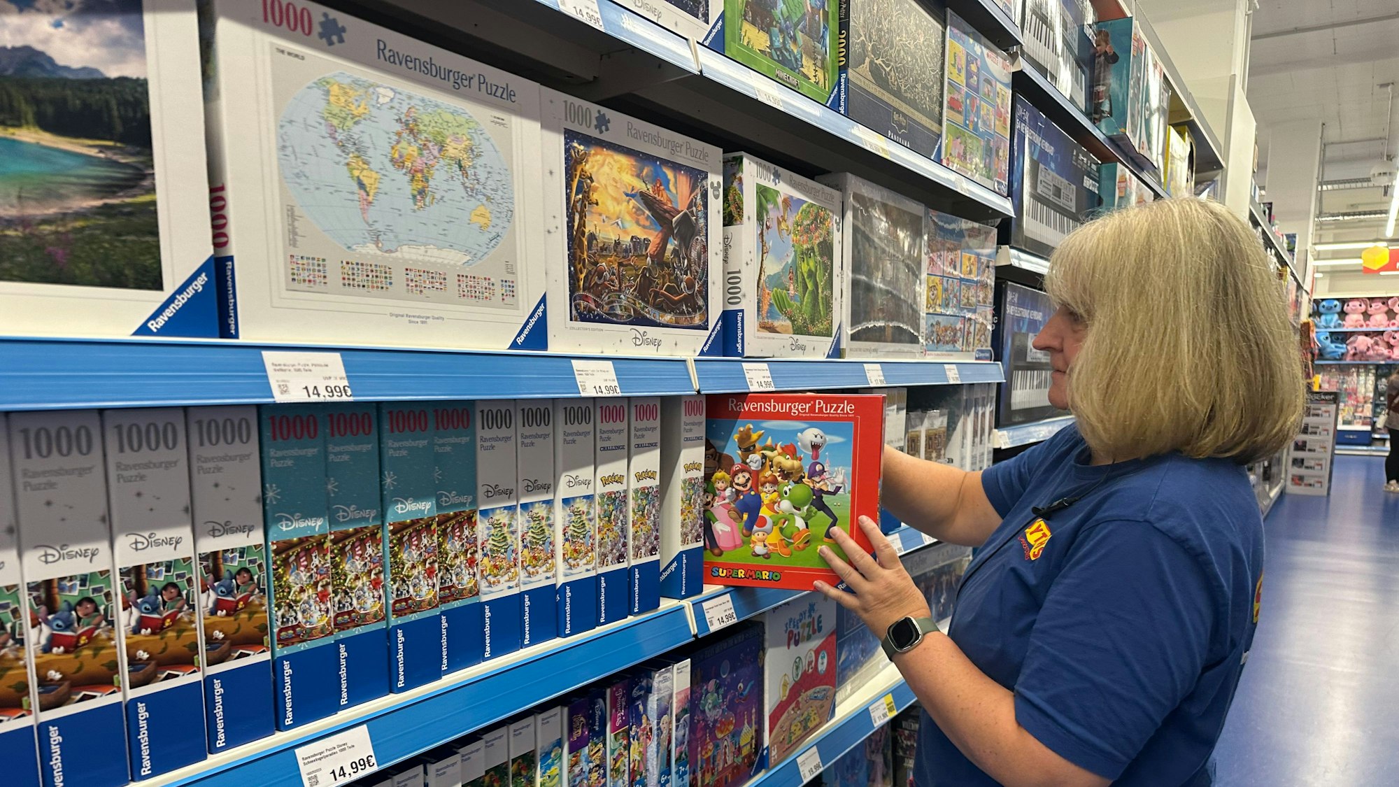Die neue Spielewelt von Ravensburger wurde im Huma eröffnet, im selben Haus gibt es eine Etage tiefer ebenfalls Produkte von Ravensburger bei Smyth Toys ohne Outlet-Ermäßigung.