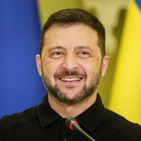 Wolodymyr Selenskyj während einer Pressekonferenz. Der ukrainische Präsident hat mit Angriffen auf den Kreml in Moskau gedroht. (Archivbild)