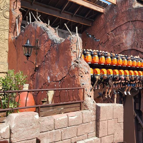 Der Suspended Top-Spin Talocan im Phantasialand.