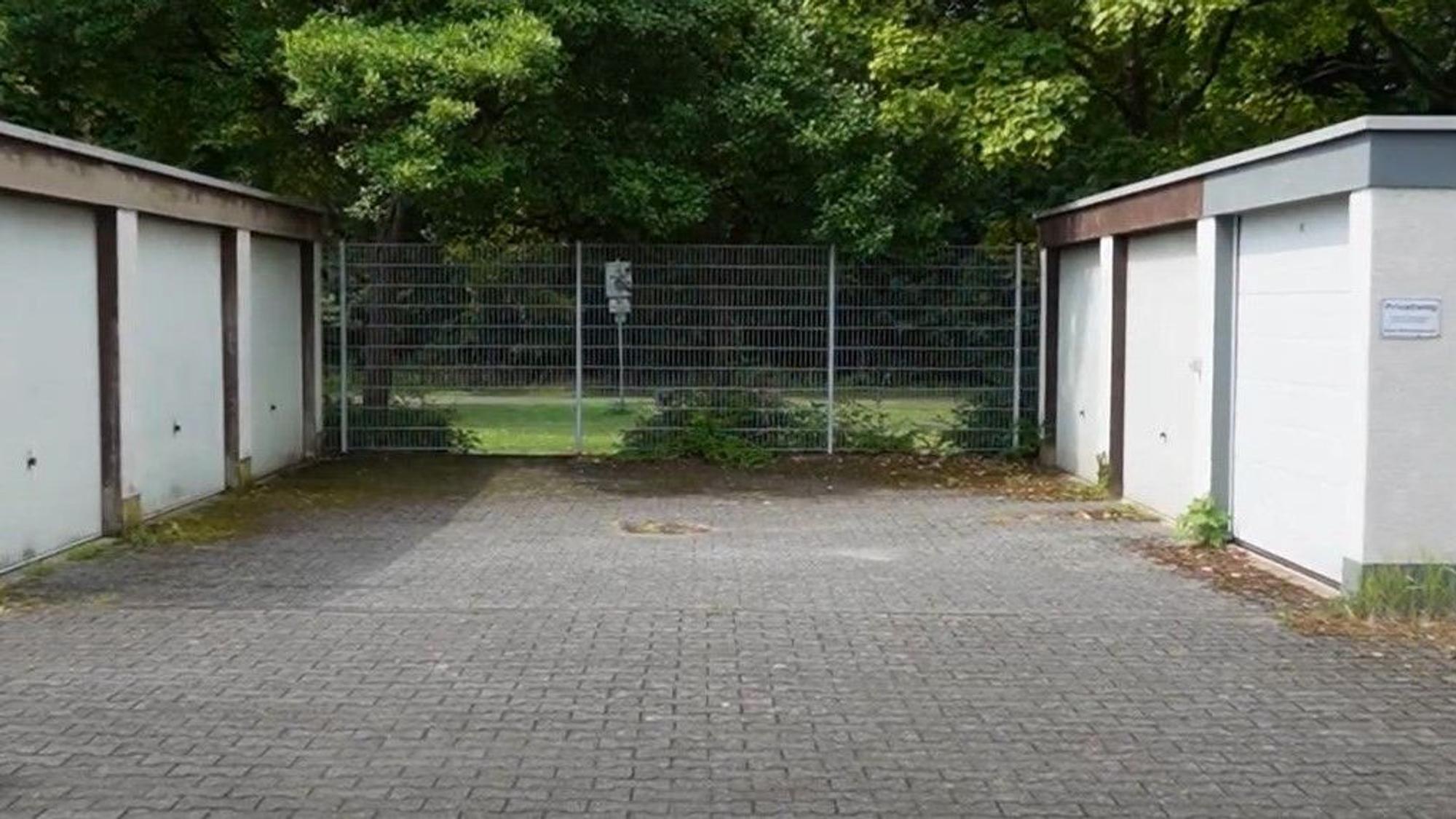 Die Abkürzung über den Garagenhof haben Anwohnerinnen und Anwohner seit 40 Jahren genutzt.